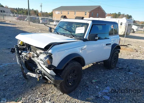 2023 Ford Bronco Wildtrak z USA, uszkodzony, nr VIN 1FMDE5CP2PLB61656